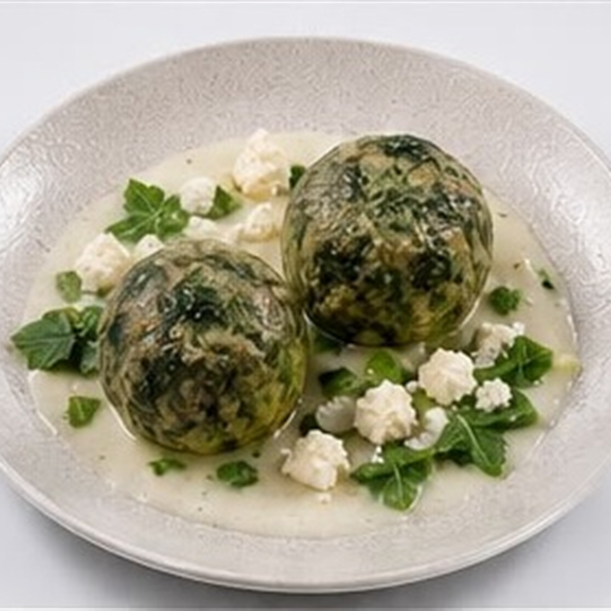 Spinatknödel mit Gorgonzola und Mangold